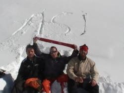 Voici 3 joueurs seniors de l'ASI en vacances à la montagne : Romain Bernier, Aurélien Burban et Charles Renault (Mars 2012)