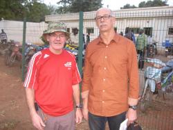 Gilles Bienvenue au Mali en compagnie de Pascal Jeannin ancien gardien de but d'Angers SCO et ami de Gilbert Coulon